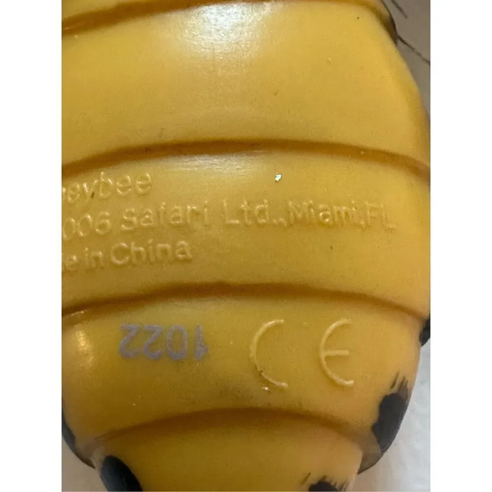 Safari LTD Honey Bee Incredible Creatures Figure